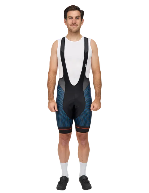 The model is 178 cm  and is wearing a size 4
